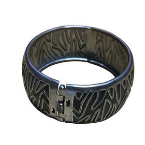 Women's Unbranded Silver & Black Patterned Hinge Bangle Bracelet One Size